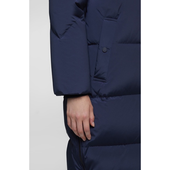 Woolrich Aurora Water Repellent Puffy Down Parka - Picture 6 of 13